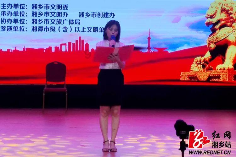 春运首日 | 老人外出过年,列车员们随机应变为老人出行保驾护航